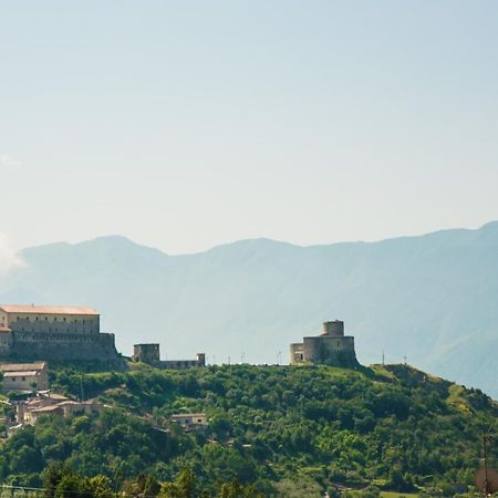 Casa Vacanza Dal Cavaliere Montesarchio Bagian luar foto